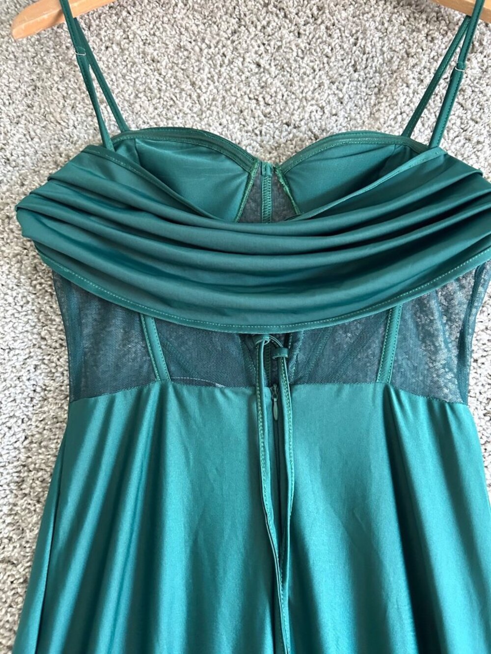 Faeriesty Women's Sz Medium Elegant Green Flowy Maxi Dress With Mesh Detail - Picture 4 of 8